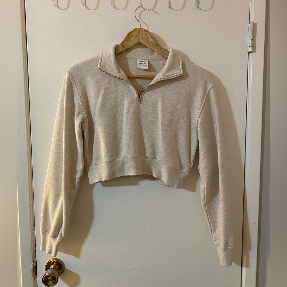 TNA AiryAF Cropped Sweater